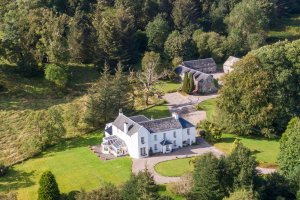 Aerial view of Killean Farmhouse and Cottages